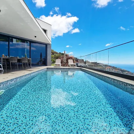 Villa Estrelicia By Lovelystay