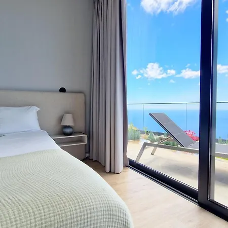 Estrelicia - Pool & Ocean View By Lovelystay