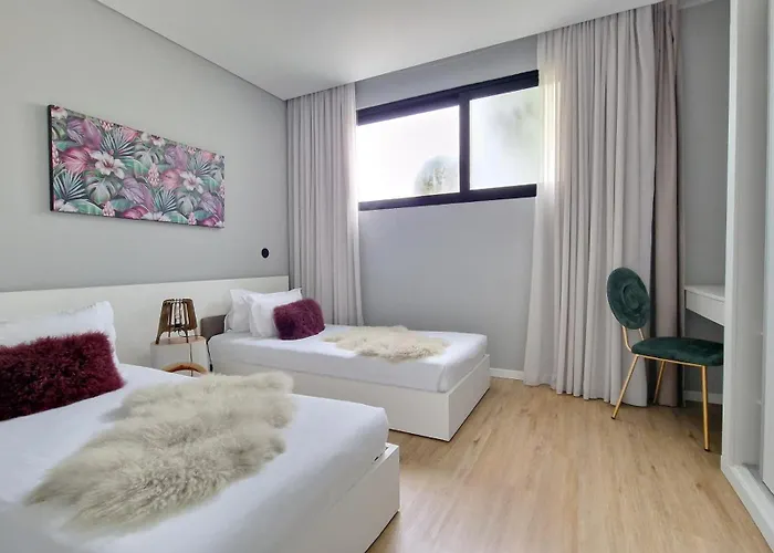 וילה Estrelicia By Lovelystay ריביירה בראבה